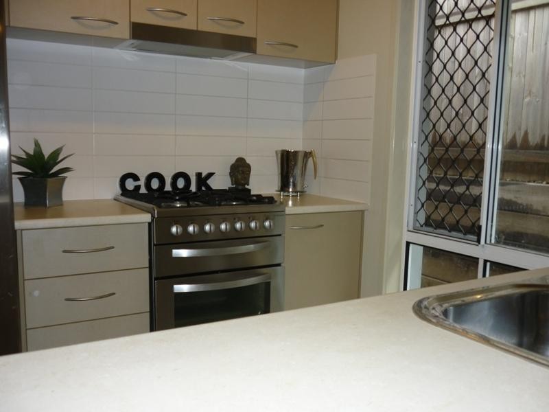 7 Skyline Avenue, Springfield Lakes QLD 4300