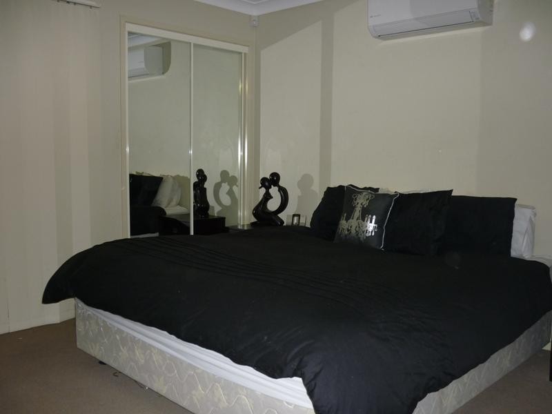 7 Skyline Avenue, Springfield Lakes QLD 4300