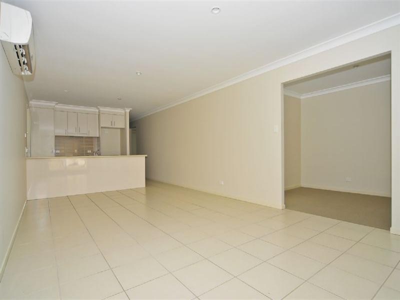 70 Harold Reinhardt Drive, Redbank Plains QLD 4301