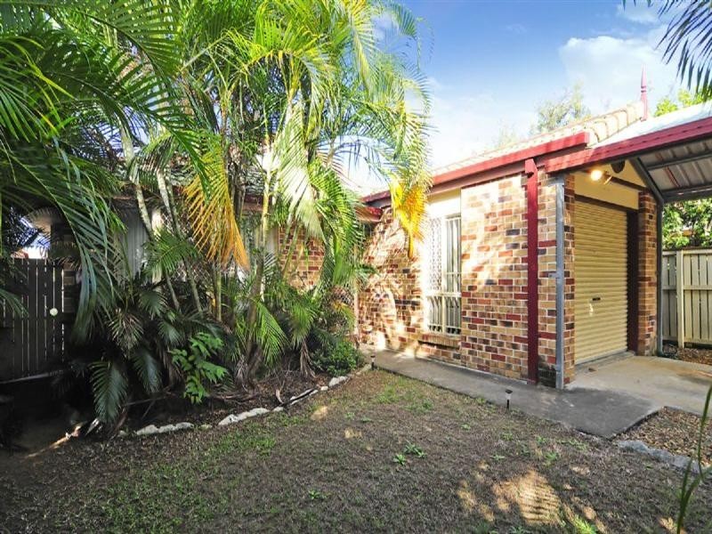 2/11 McBrien Court, Redbank Plains QLD 4301