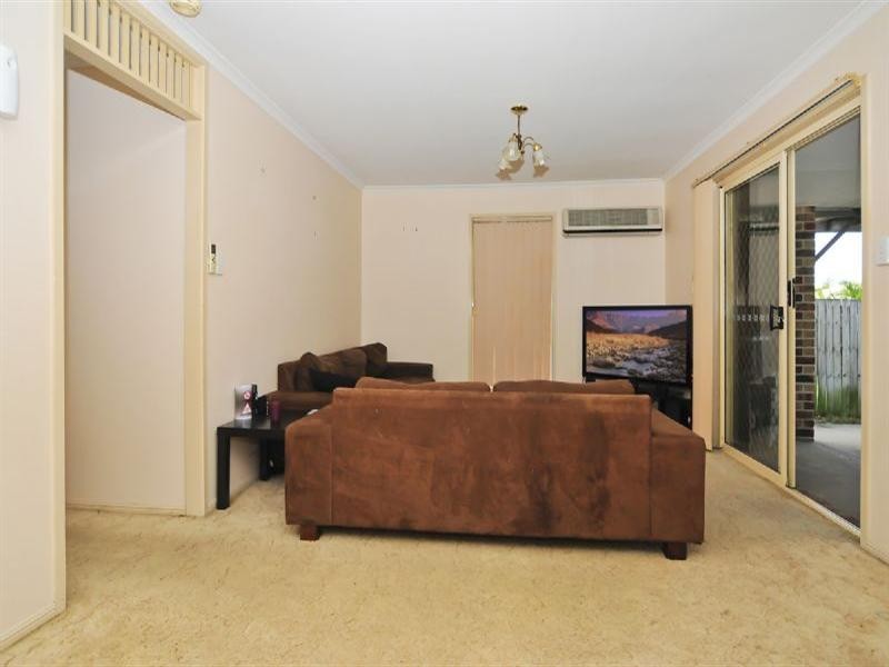 2/11 McBrien Court, Redbank Plains QLD 4301