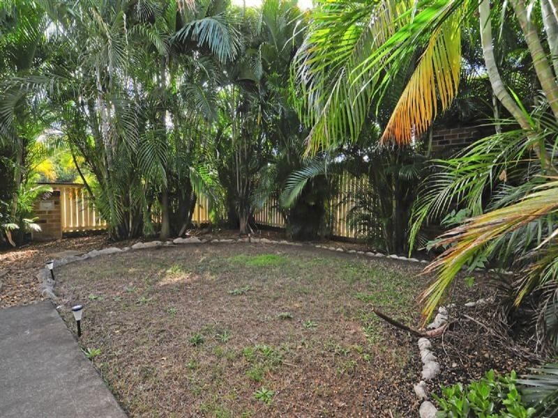 2/11 McBrien Court, Redbank Plains QLD 4301