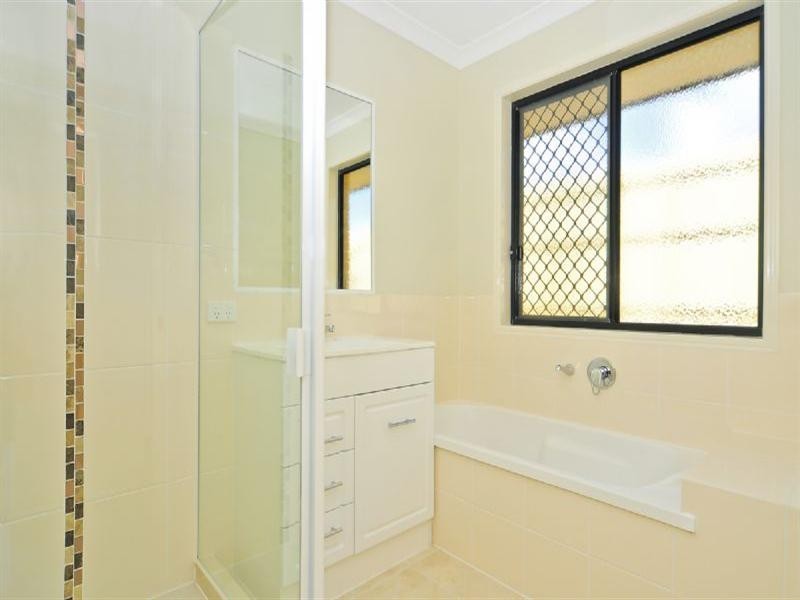 34 Navickas Circuit, Redbank Plains QLD 4301