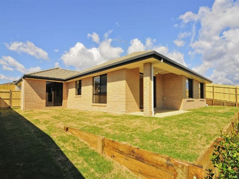 34 Navickas Circuit, Redbank Plains QLD 4301