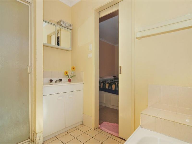 15 Woodbine Avenue, Camira QLD 4300