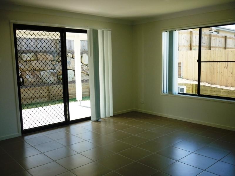 16 Huxley Street, Redbank Plains QLD 4301