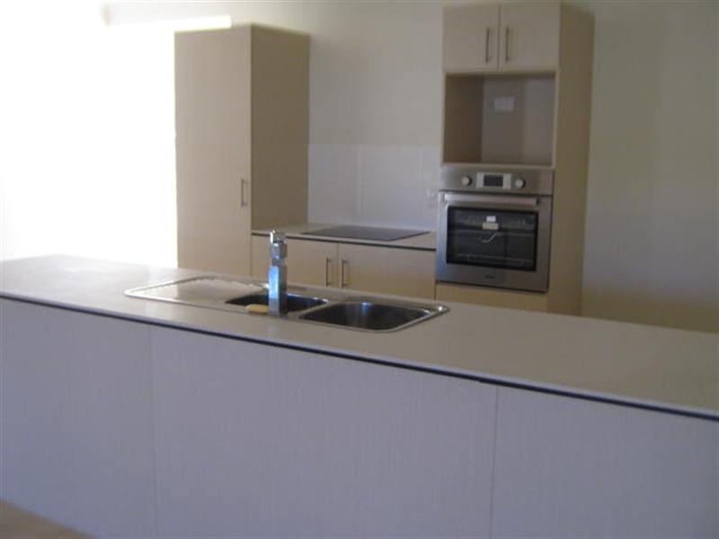 16 Ledger Street, Redbank Plains QLD 4301