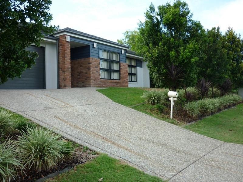 32 Holterman Street, Redbank Plains QLD 4301