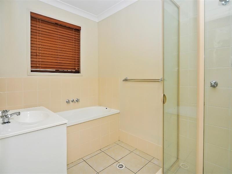 69A Brisbane Road, Riverview QLD 4303