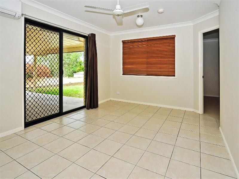 69A Brisbane Road, Riverview QLD 4303