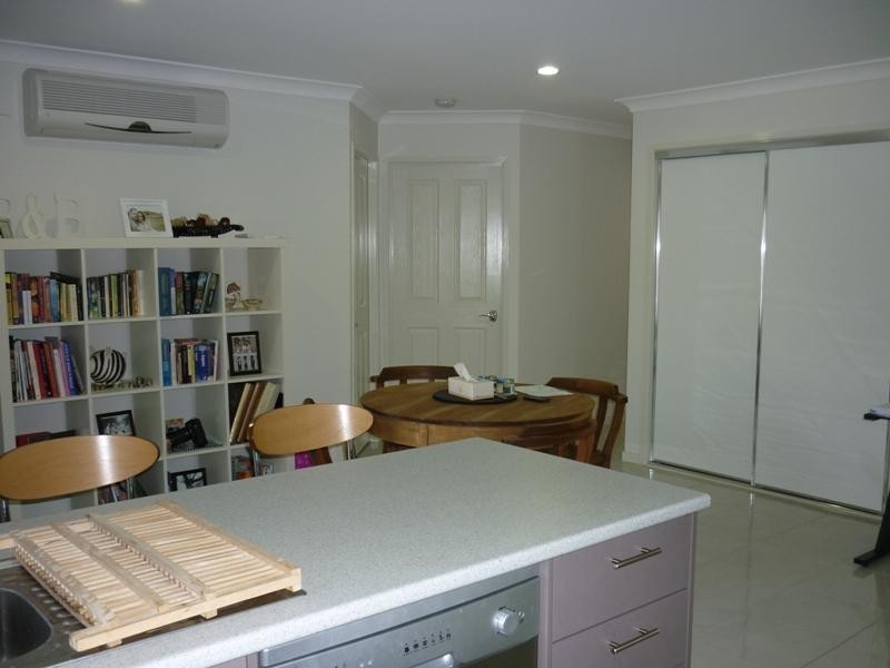 2/6 Farrell Court, Collingwood Park QLD 4301