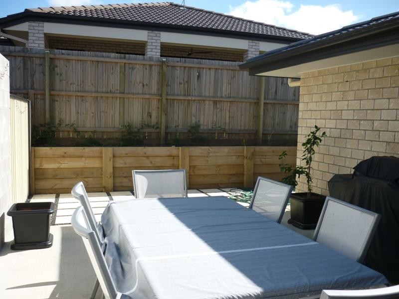 2/6 Farrell Court, Collingwood Park QLD 4301