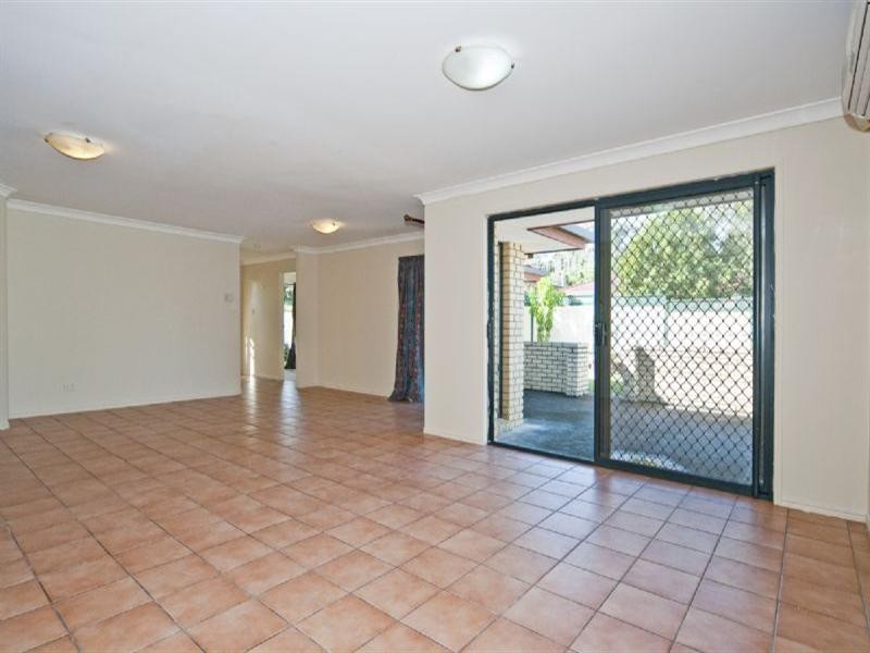 2 McKerrow Crescent, Goodna QLD 4300