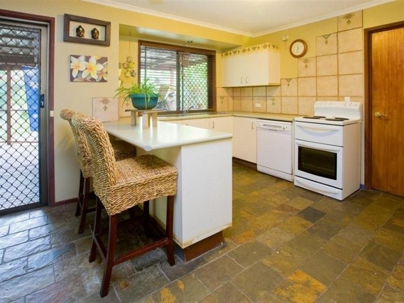 9 Janelle Street, Bellbird Park QLD 4300