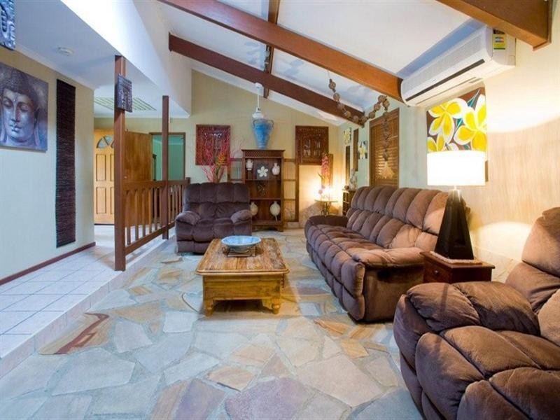 9 Janelle Street, Bellbird Park QLD 4300