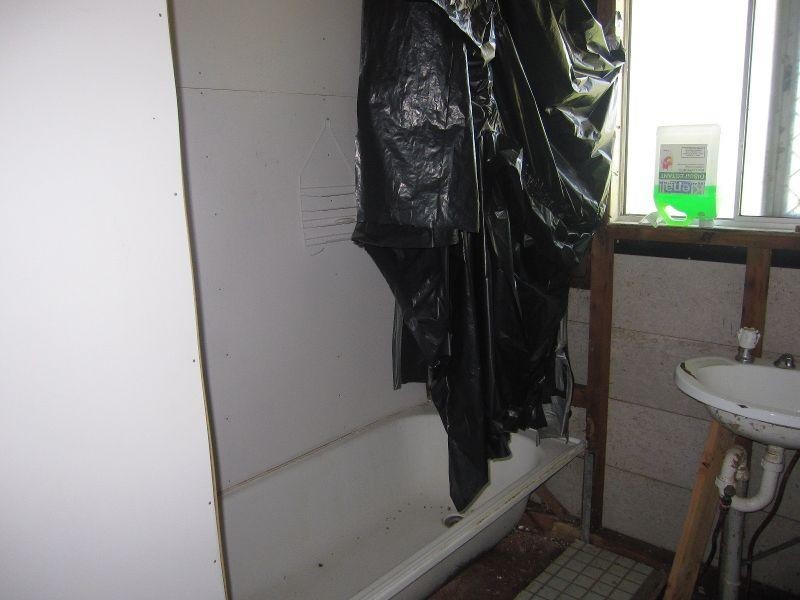 4 Cox Crescent, Goodna QLD 4300