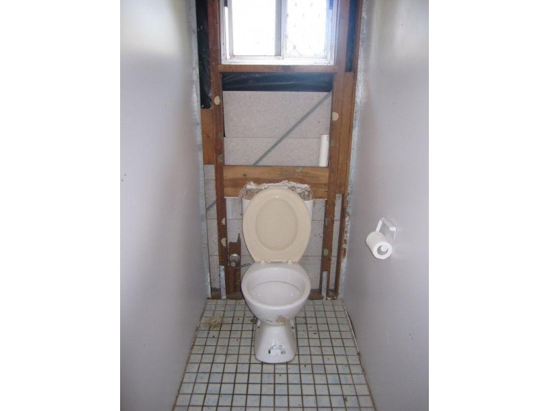 4 Cox Crescent, Goodna QLD 4300