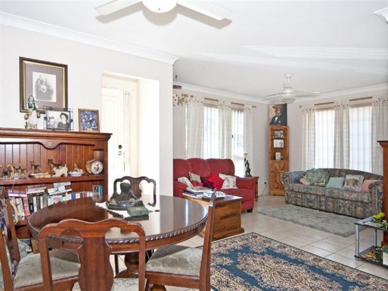 7 Knight Street, Redbank Plains QLD 4301