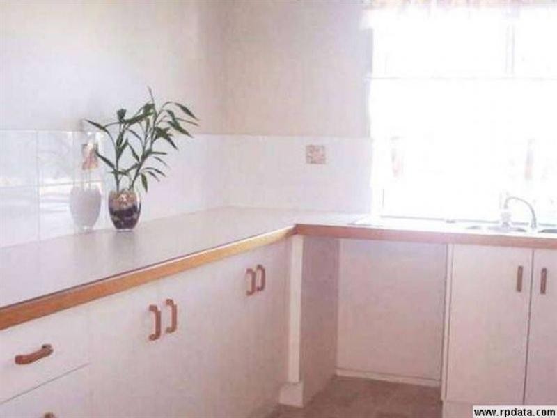 2 Kate Court, Redbank Plains QLD 4301