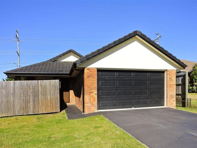 12 Davis Street, Redbank Plains QLD 4301