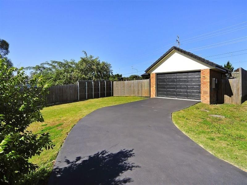 12 Davis Street, Redbank Plains QLD 4301