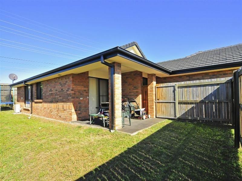 12 Davis Street, Redbank Plains QLD 4301