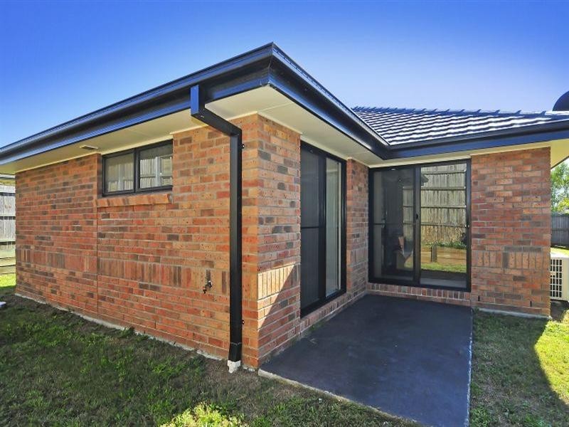 12 Davis Street, Redbank Plains QLD 4301
