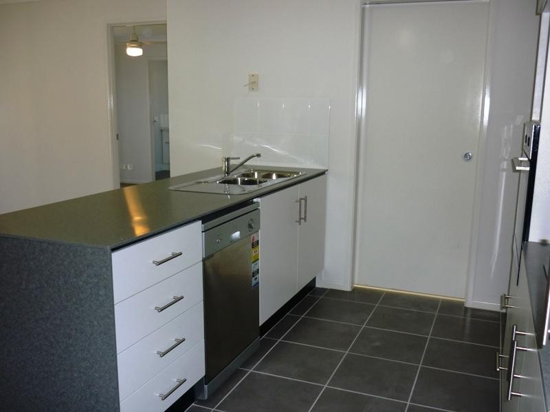 2 Ryan Court, Riverview QLD 4303