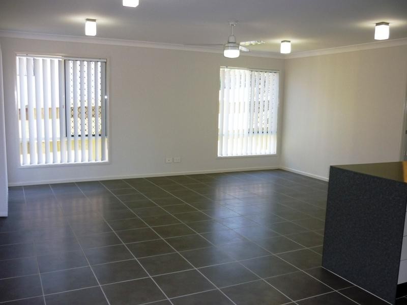 2 Ryan Court, Riverview QLD 4303