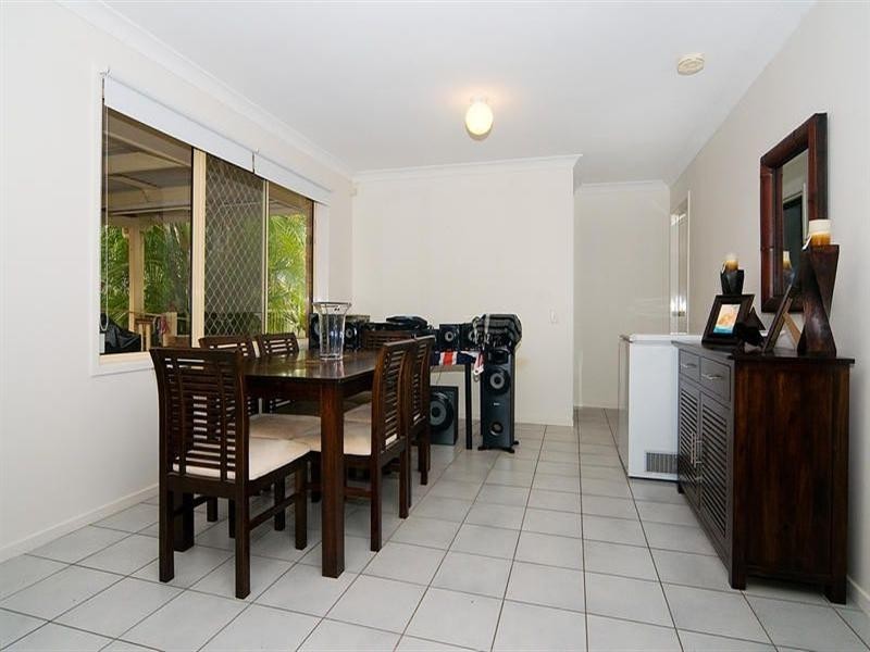 6 Simpson Court, Goodna QLD 4300