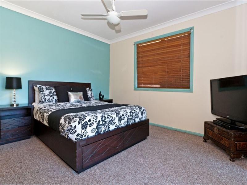 100 Highbury Drive, Redbank Plains QLD 4301