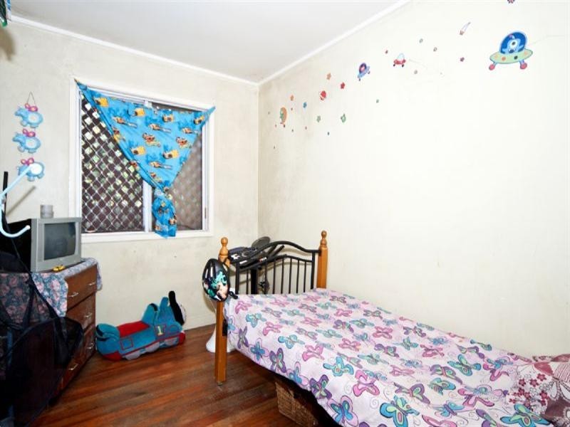 27 Waterford Road, Gailes QLD 4300