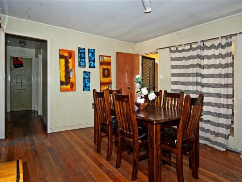 27 Waterford Road, Gailes QLD 4300