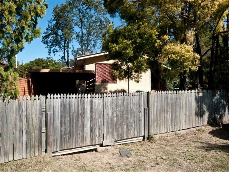 27 Waterford Road, Gailes QLD 4300