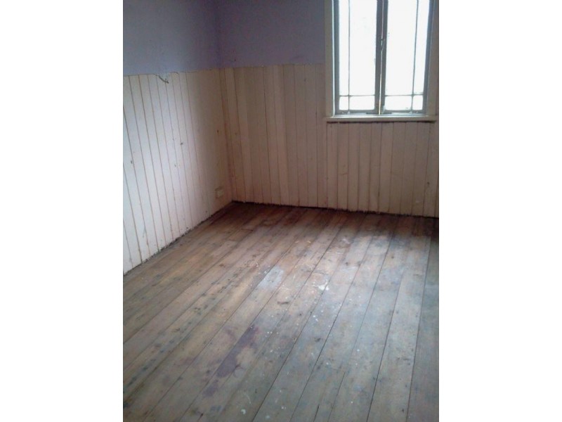 7 Lower James Street, Goodna QLD 4300