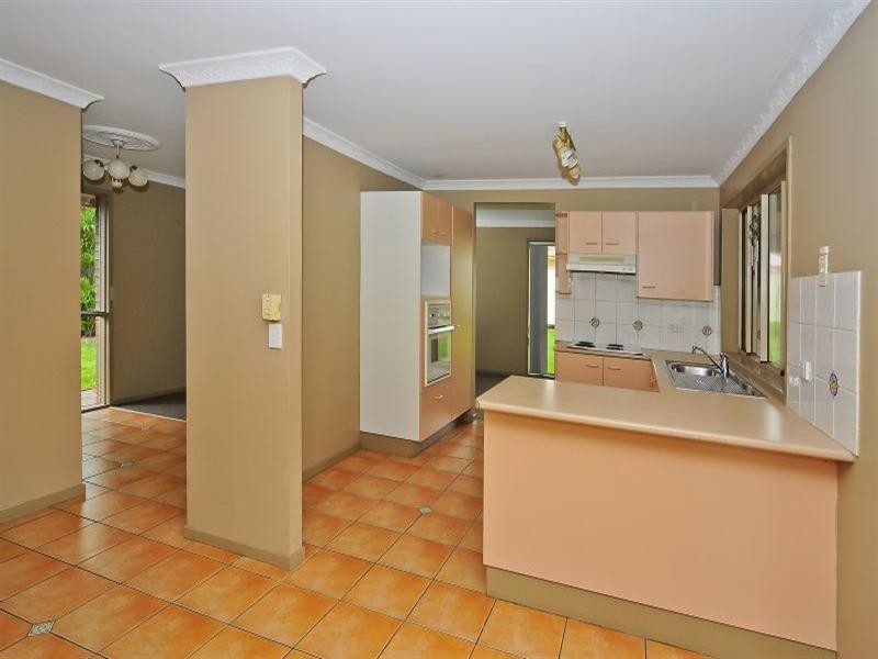 14 Scullin Street, Collingwood Park QLD 4301