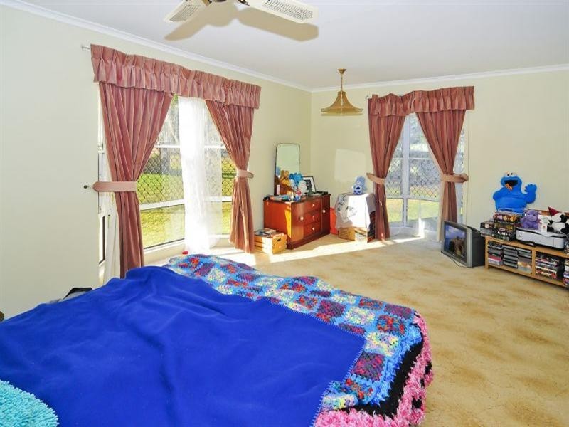 28 Duncan Street, Collingwood Park QLD 4301