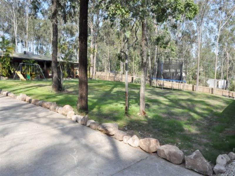 16 Lorikeet Lane, Bellbird Park QLD 4300