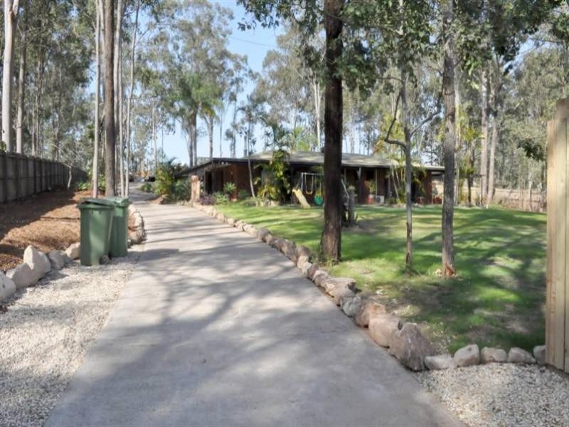 16 Lorikeet Lane, Bellbird Park QLD 4300