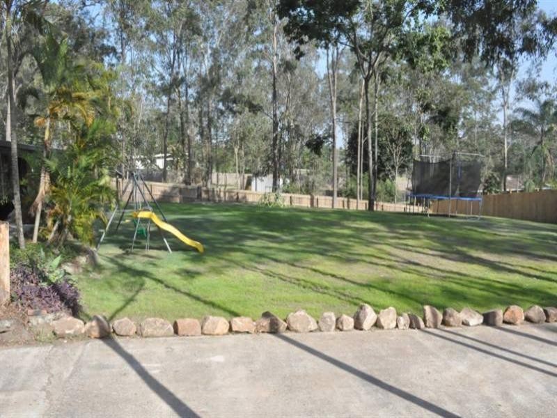 16 Lorikeet Lane, Bellbird Park QLD 4300