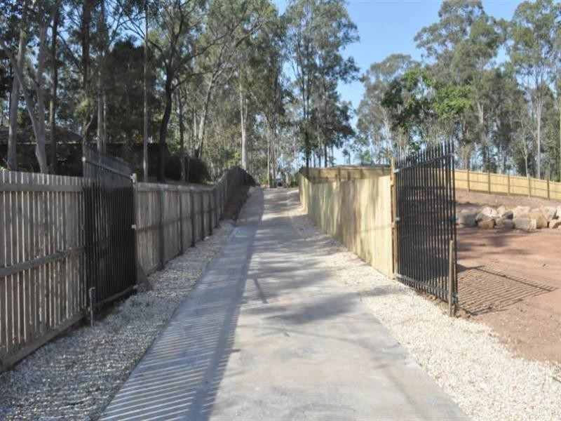 16 Lorikeet Lane, Bellbird Park QLD 4300