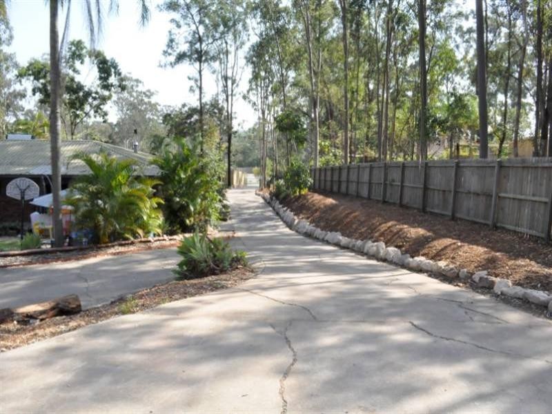 16 Lorikeet Lane, Bellbird Park QLD 4300