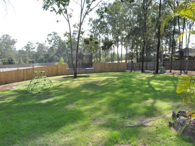 16 Lorikeet Lane, Bellbird Park QLD 4300