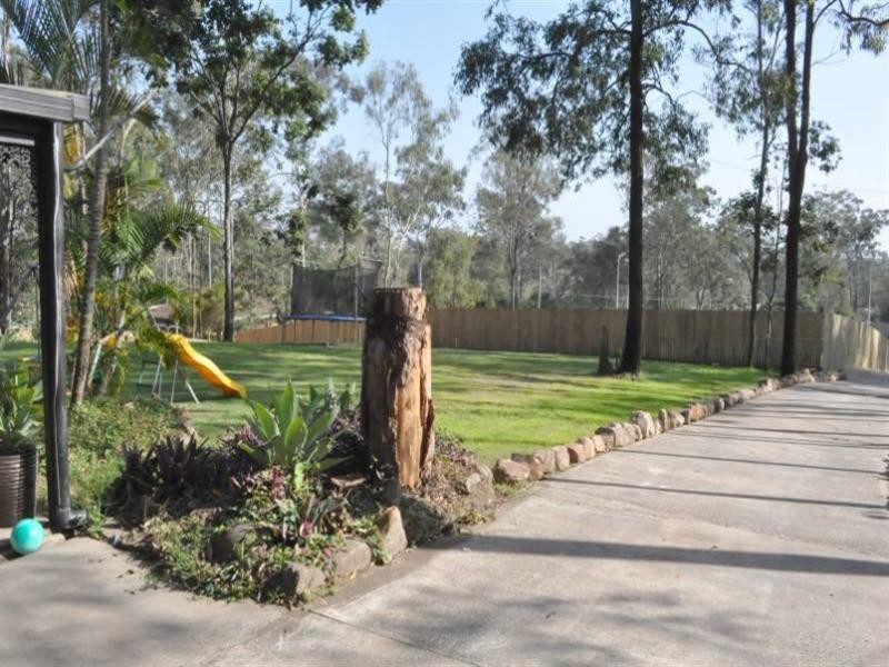 16 Lorikeet Lane, Bellbird Park QLD 4300