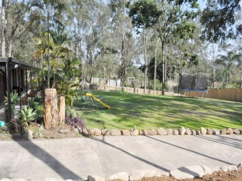 16 Lorikeet Lane, Bellbird Park QLD 4300