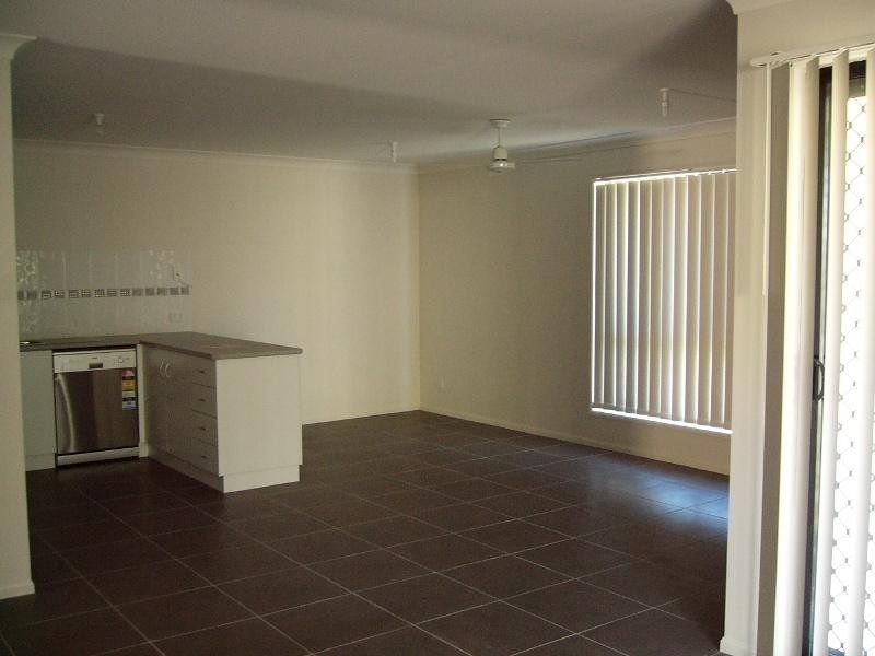 1/10 Bonogin Court, Redbank Plains QLD 4301