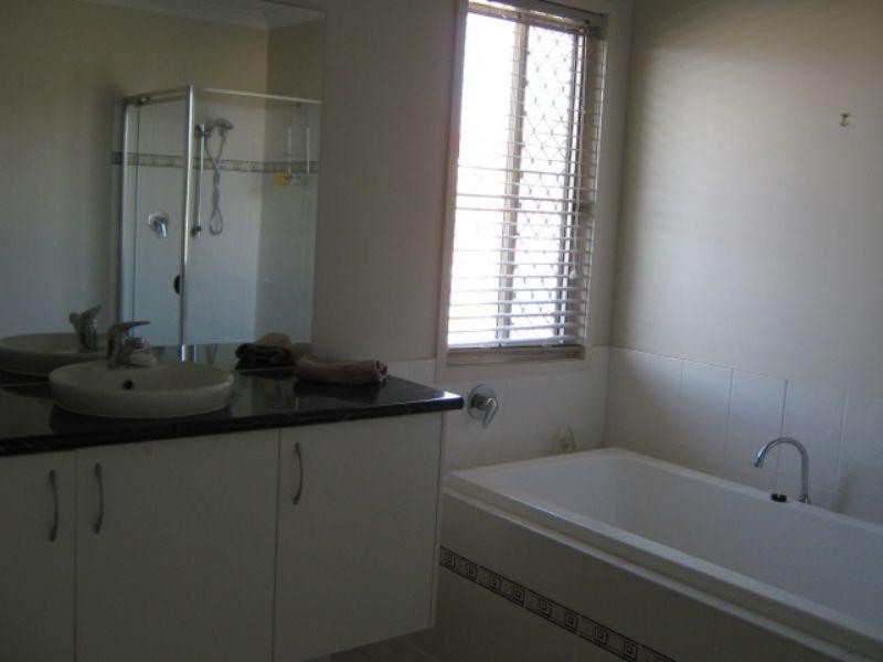 16 Foundation Street, Collingwood Park QLD 4301