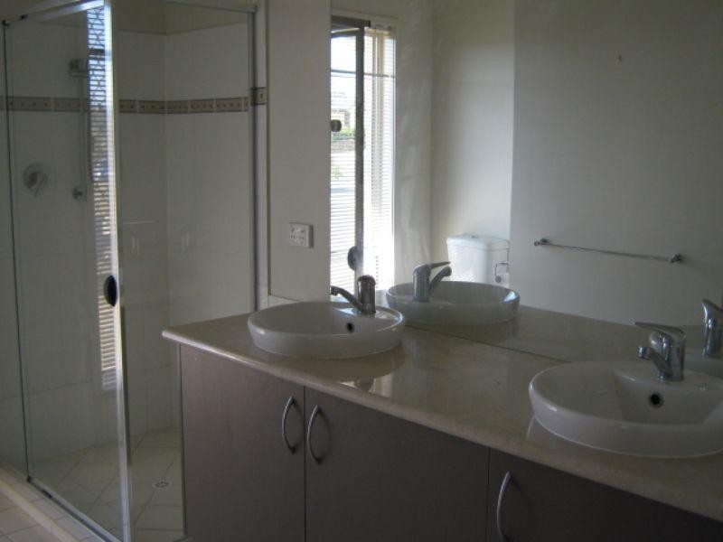 16 Foundation Street, Collingwood Park QLD 4301