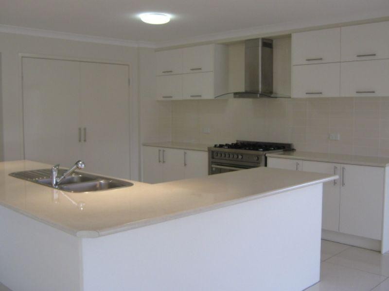 16 Foundation Street, Collingwood Park QLD 4301