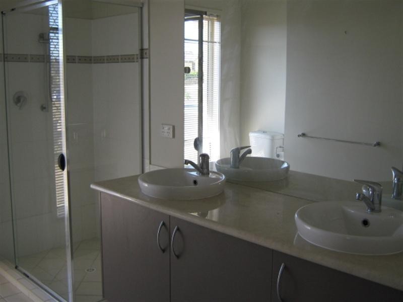 16 Foundation Street, Collingwood Park QLD 4301